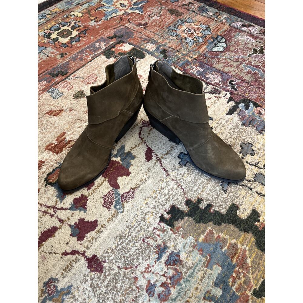 Eileen Fisher 9 Brown Billie Tag Leather Back Zip Block Heel Booties Boots $198 - Picture 5 of 12